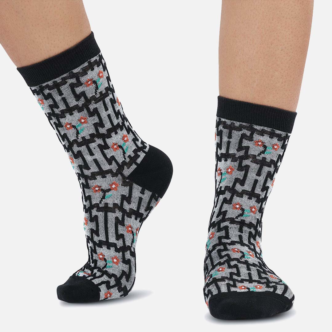 DAISY BLACK MIX PATTERN CREW LENGTH SOCKS