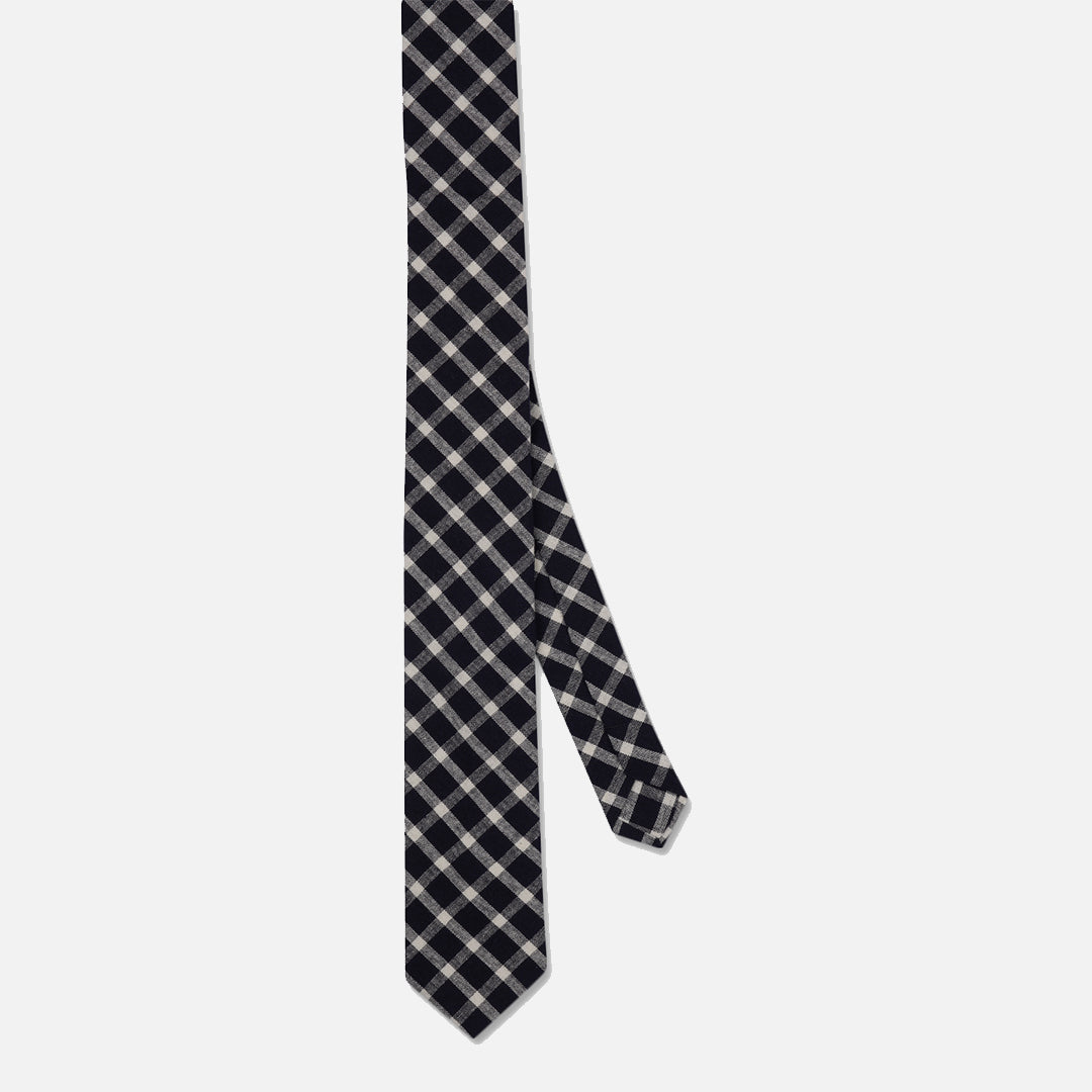 MONOCHROME CHECKERED SLIM NECK TIE WITH WITH POCKET SQUARE