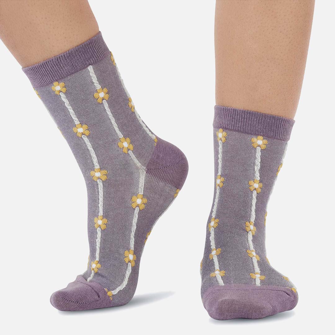 DAISY LAVENDER YELLOW WHITE CREW LENGTH SOCKS