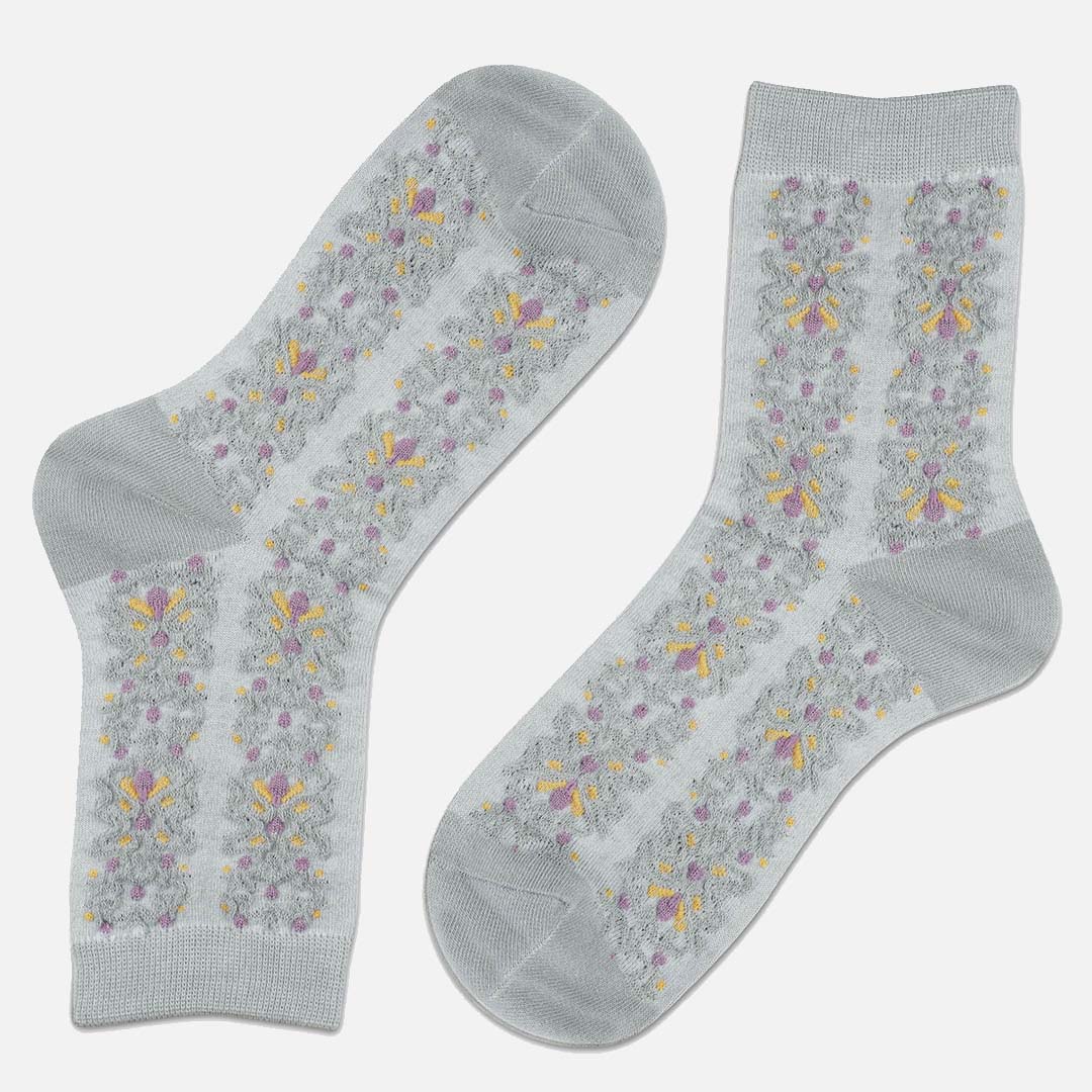 DAISY ALLOVER GREY CREW LENGTH SOCKS