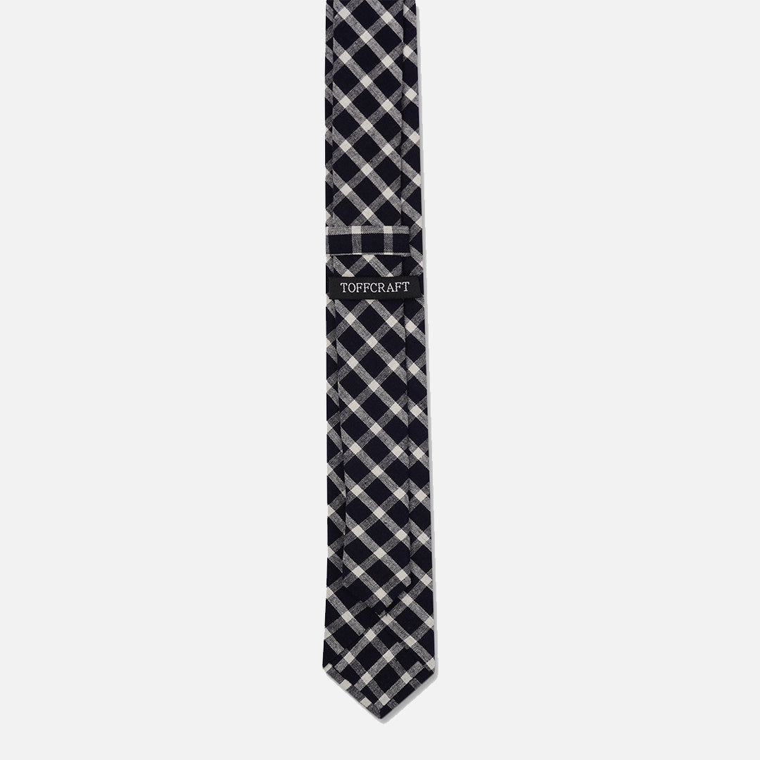 MONOCHROME CHECKERED SLIM NECK TIE WITH WITH POCKET SQUARE